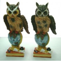 Simpatica coppia di Gufetti su Mappamondo da 20cm