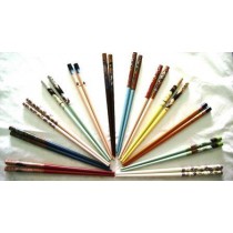 Coppia Bacchette Decorate Fermacapelli Fermagli in Legno 18cm Colori Vari