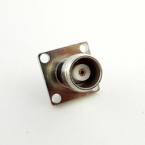 CONNETTORE COASSIALE TNC FEMMINA A FLANGIA PANNELLO 4 FORI  BULKHEAD 